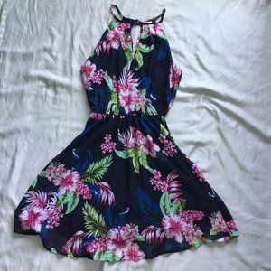 $2/20 or 3/$25 Tropical Floral Dress